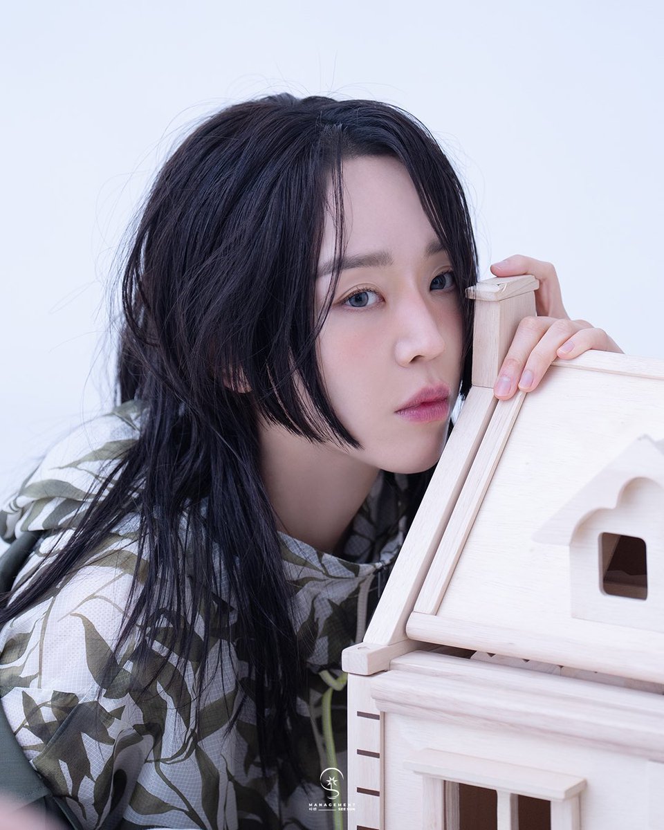 [#신혜선] #시선zip 

우리 좋아하는 집순이 말하기 하자
난 ‘보그 3월호’ 신혜선... 🛌😌

🔗 blog.naver.com/seesunent/2242…

#ShinHaeSun 
#보그코리아 #VogueKorea