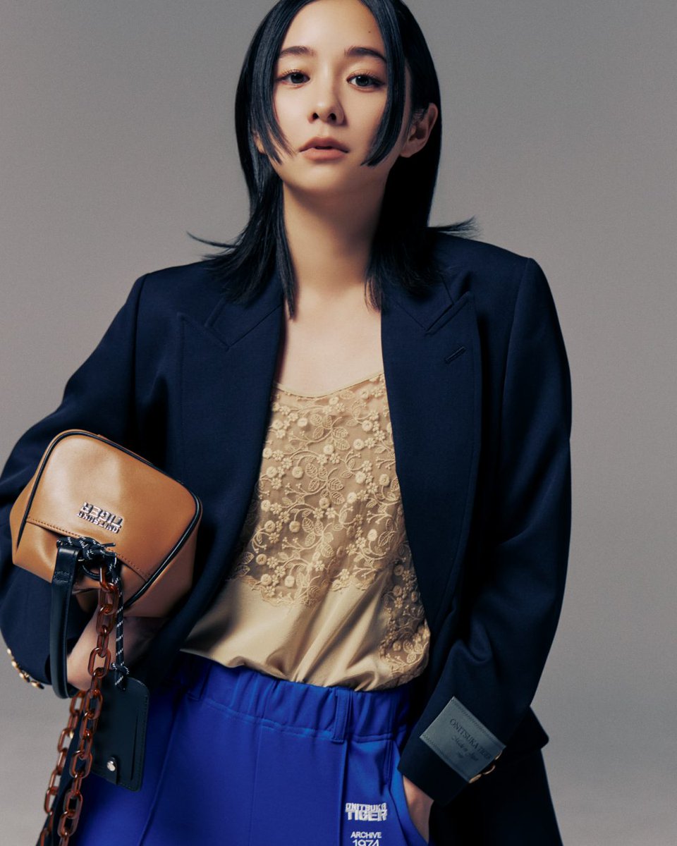 ot_japan's tweet photo. Onitsuka Tiger x 堀田 真由
インタビューlook.2 公開
「人の言葉に耳を傾けることで、自分と演技を深めてきた」 活動10周年という節目の今、彼女の視点を紐解く。
https://t.co/DU0WaNR7d3
#ONITSUKATIGER
#OTMAGAZINE
#ONITSUKATIGERSS26
#オニツカタイガー
#堀田真由
#mayuhotta https://t.co/NK9VkmEbdb
