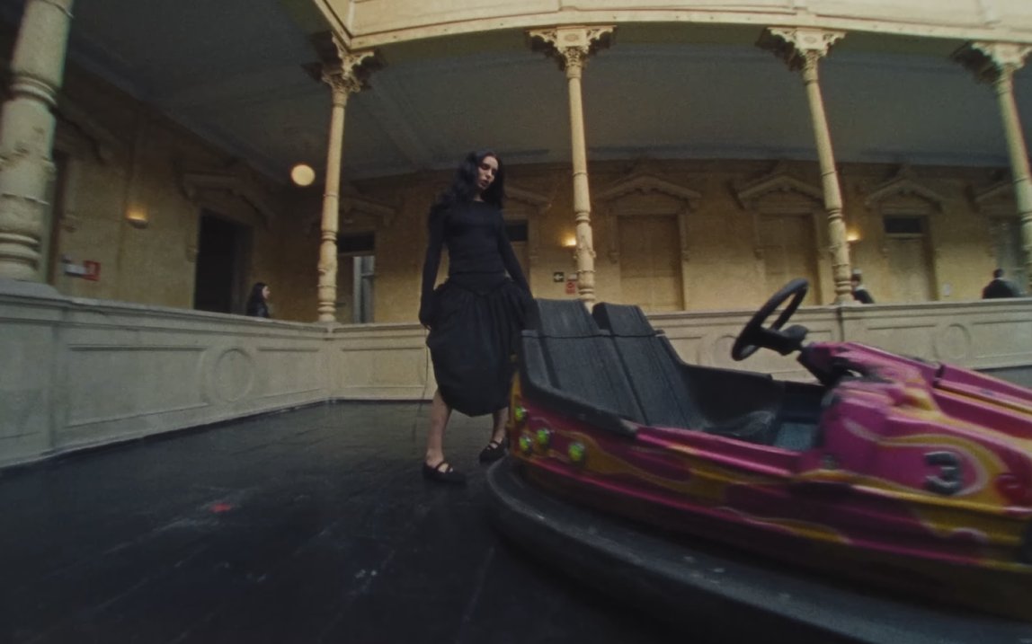 Ikusi duzue <a href="/Igotzhofe/">Igotz Mendez</a> eta <a href="/natalialacunza/">Natalia</a>|ren artekoa?

Iruñean grabatu dute bideoklipa eta abestia tematzar bat da😏
gaztea.eus