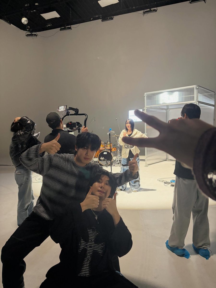 wake up a new chrocktikal pic just dropped!!