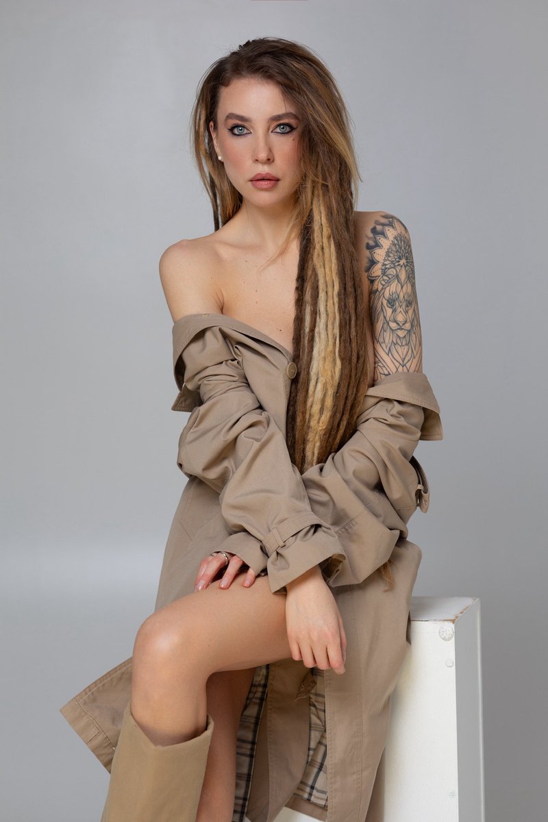 ClickWithHanna tweet media