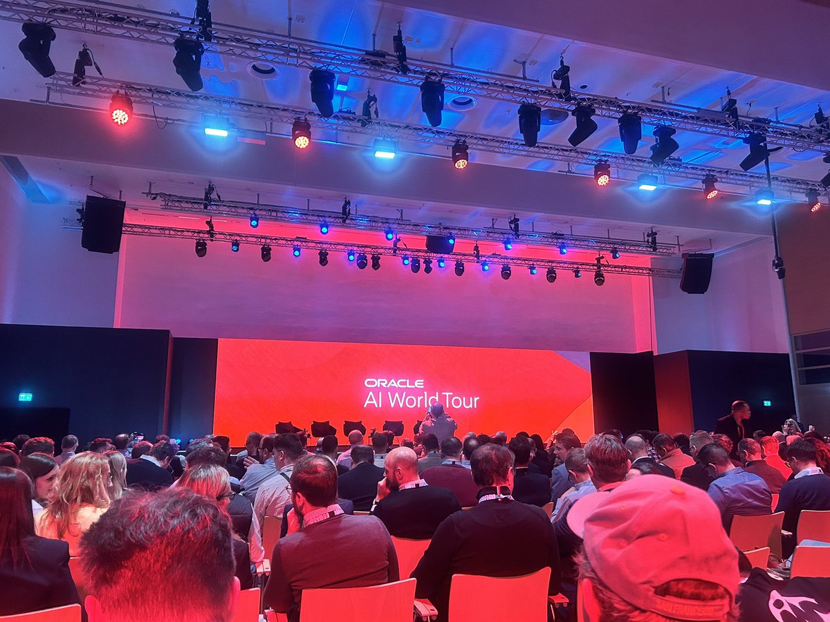 Anyone at Oracle AI world Tour -Frankfurt
#orclapex