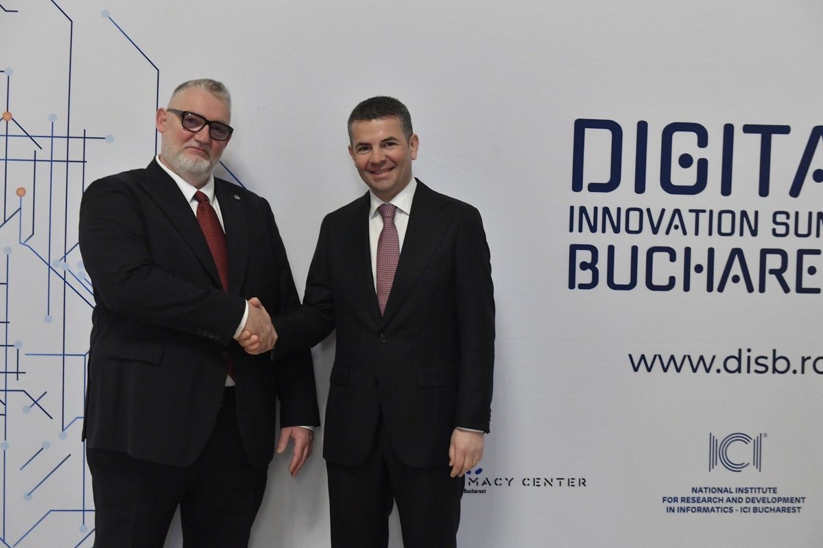 aricegovro's tweet photo. Președintele #arice Daniel CONSTANTIN speaker la #Digital #Innovation Summit Bucuresti #investitii #promovareexport https://t.co/kAIFgzKazT