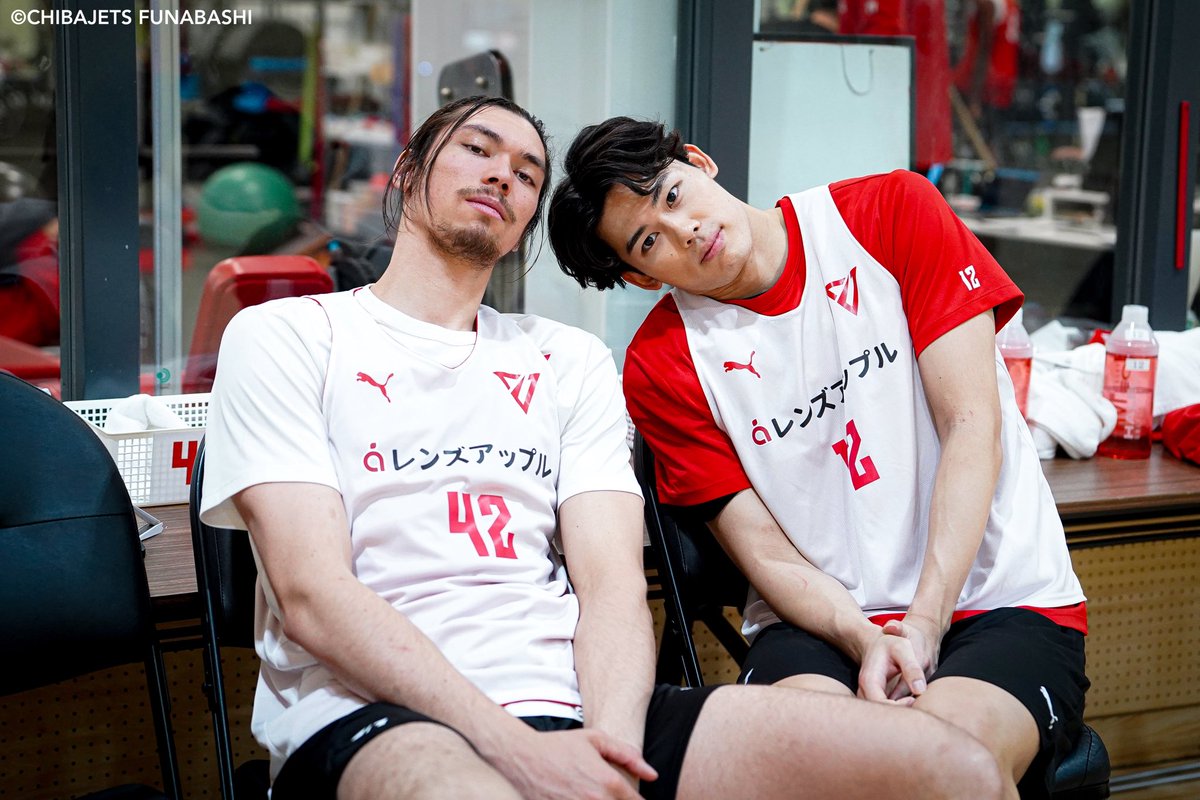 【練習後の1コマ📸】

今日も1日お疲れ様でした🤝🏻❤️‍🔥
頑張ったあなたへ、佐藤A・MGR撮影のこちらの2人をお届けします......✨

#千葉ジェッツ #クエンティン・ミロラ・ブラウン #金近廉 #れんQ #Puma