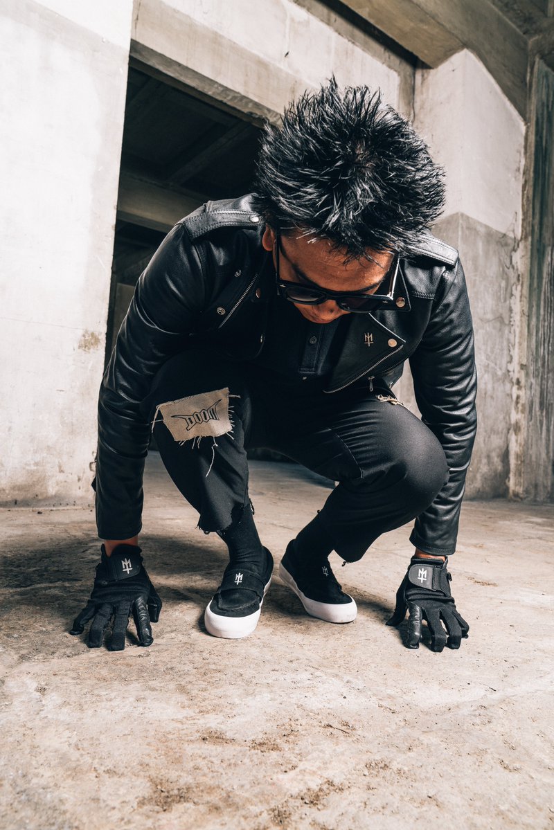 MATERNAL DISASTER tweet media