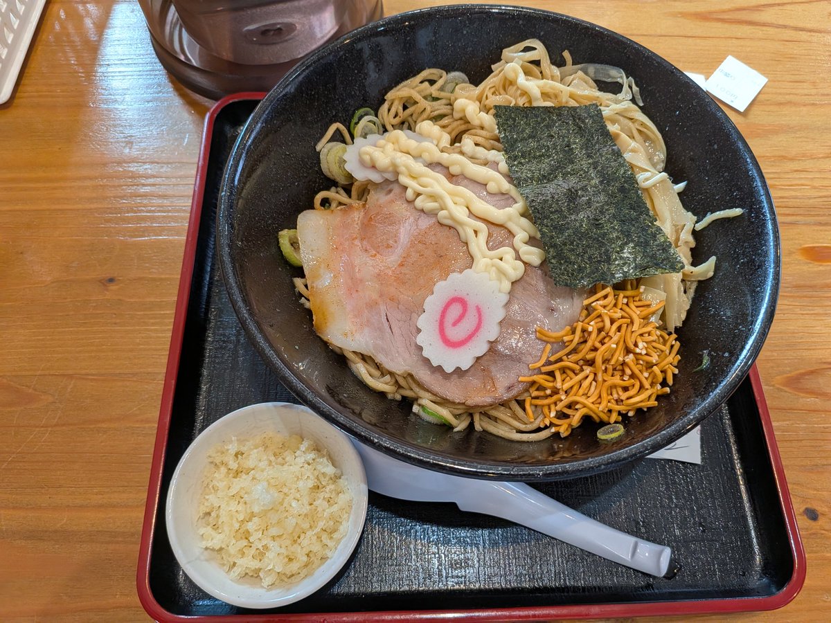 hazki7's tweet photo. こうじ屋 油ラーメン中盛 920+100円也 https://t.co/FKM4WYt3RE