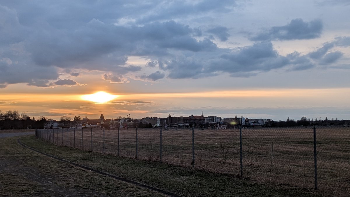 Andreas Schloh tweet media