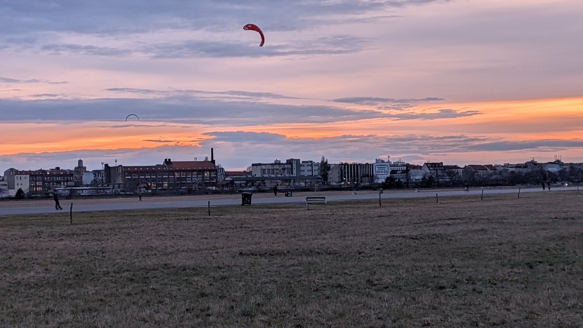 Andreas Schloh tweet media