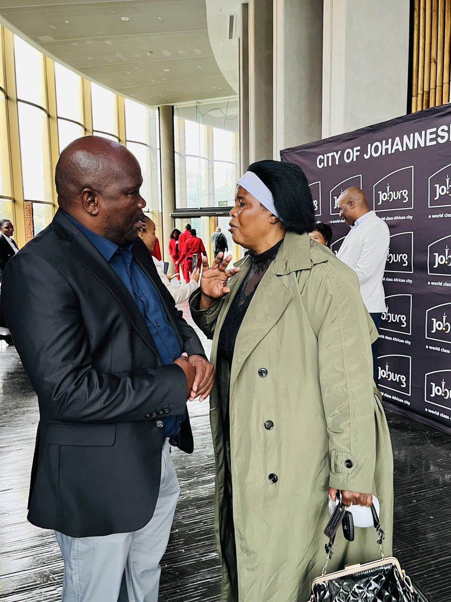 COCmarema's tweet photo. This morning I am attending, alongside the Chairpersons of Section 79 Committees, the 46th Extraordinary Ordinary Council Meeting of the City of Johannesburg Municipality, convened by the Speaker of Council, Margaret Arnold.

Catch the @CityofJoburgZA https://t.co/W7Ay8O6wpP