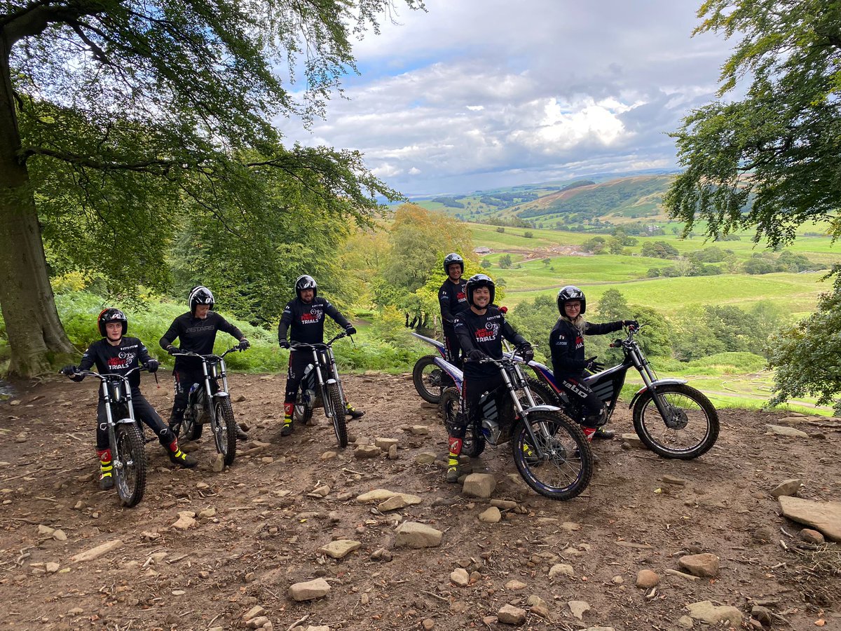 TrackDays tweet media