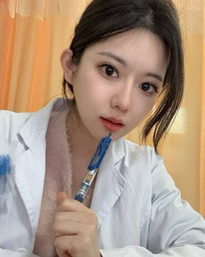 hd17554's tweet photo. 我嘞个骚刚....主任线上教我造人😂 https://t.co/QqQRcgLi7i