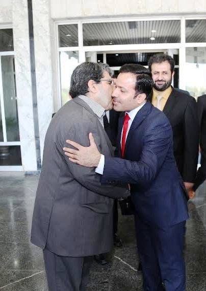 MPYousifSadiq's tweet photo. بسم الله الرحمن الرحيم

ببالغ الحزن والأسى تلقّينا نبأ رحيل الرفيق صالح مسلم، القائد الميداني والمناضل الصلب، وأحد رموز الكرد في سوريا، وعضو الهيئة الرئاسية لحزب الاتحاد الديمقراطي.

لقد كان الراحل صالح مسلم، منذ بدايات انطلاقة المقاومة ضد الإرهاب، مثالاً للتفاني والإخلاص في سبيل بناء الإدارة الذاتية في روجآفا، حيث نذر حياته دفاعاً عن الشعب الكردي وكافة مكوّنات روجآفا-كردستان.

إننا إذ ننحني إجلالاً أمام نضاله وتضحياته، نسأل الله أن يتغمّده بواسع رحمته ويسكنه فسيح جناته، وأن يلهم أسرته ورفاقه الصبر والسلوان.

سيبقى ذكره وإرثه النضالي حيّاً في وجدان شعبنا إلى الأبد.

يوسف محمد صادق
12 / 3 / 2026