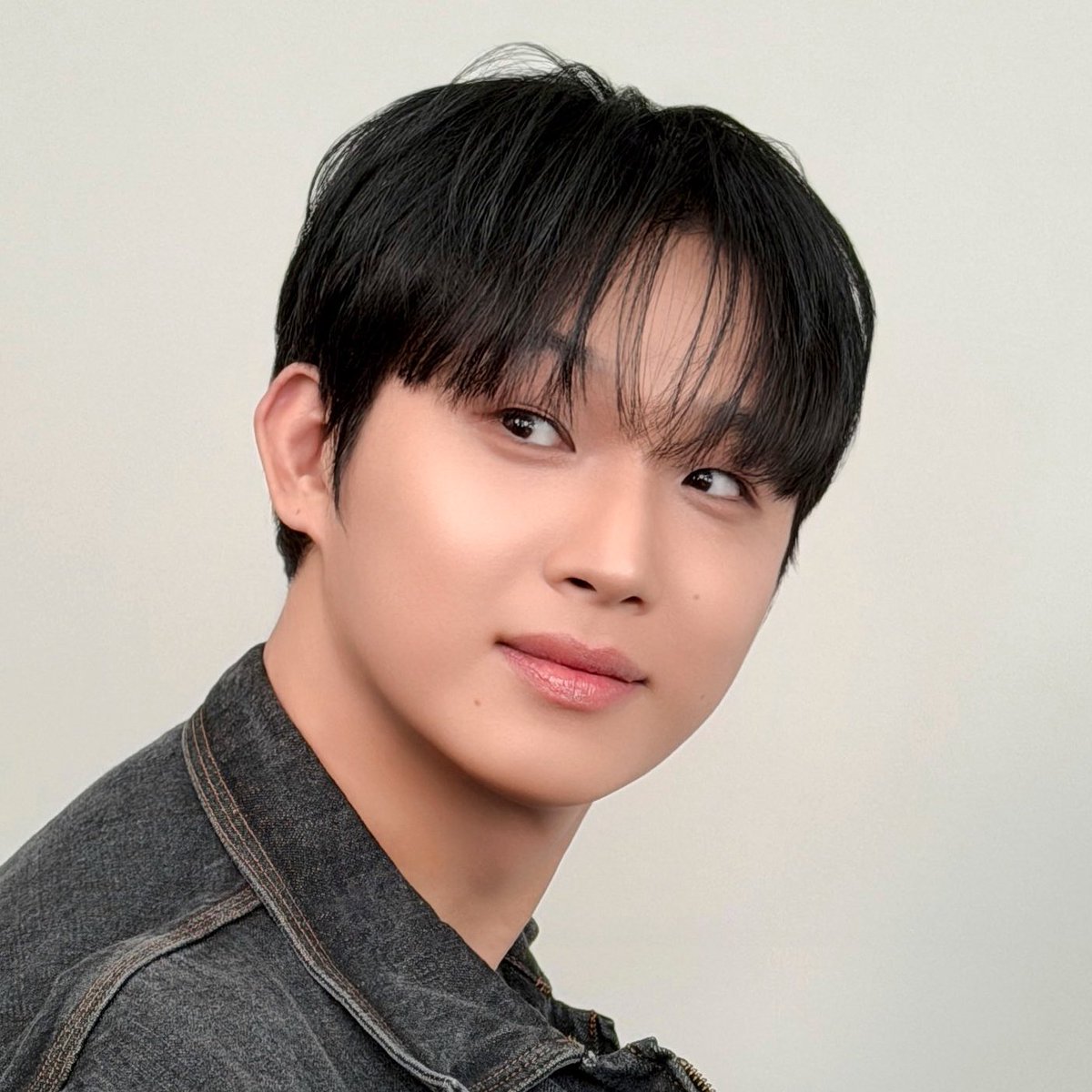 내일 tweet media