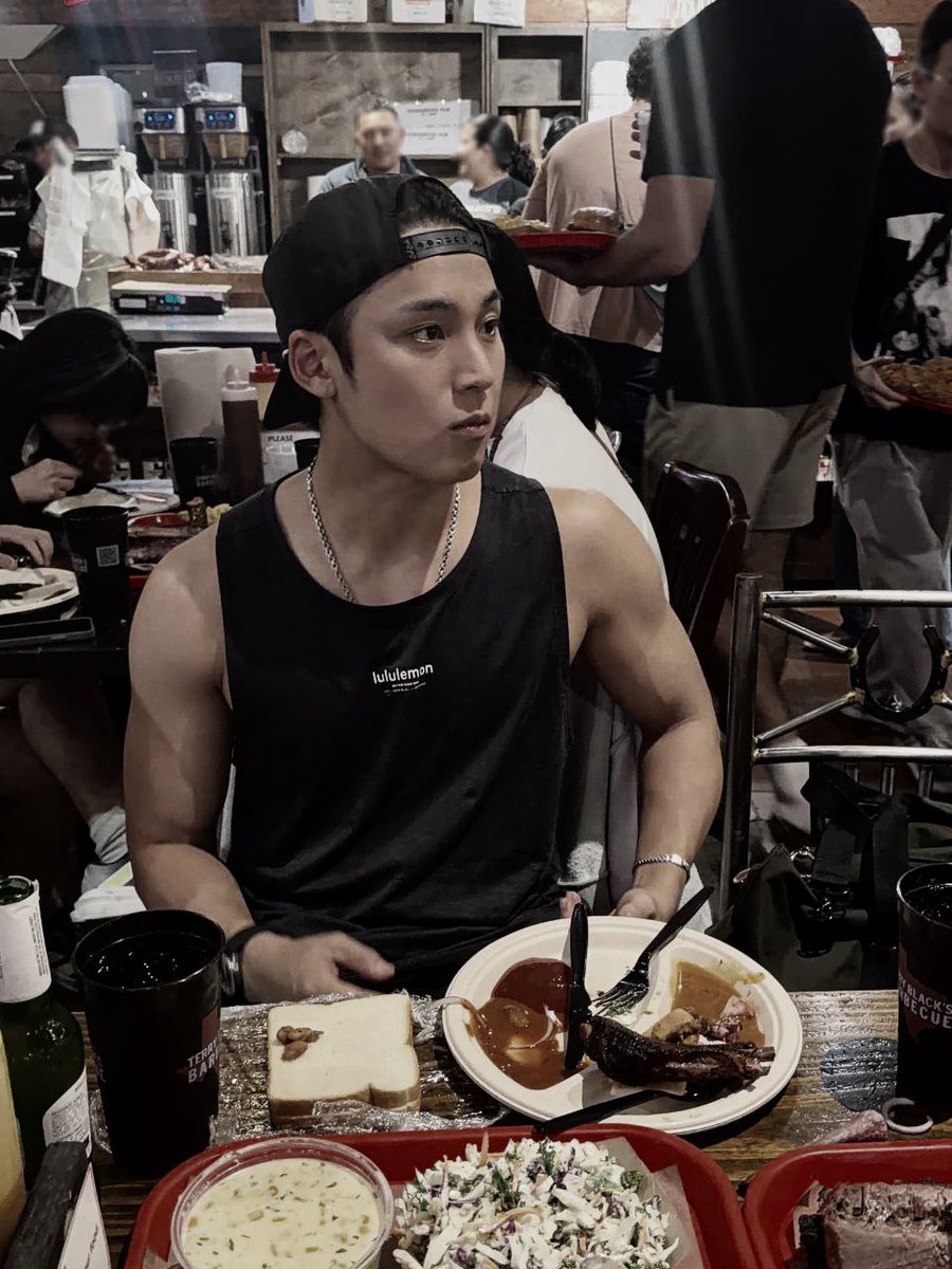 َEiser. tweet media