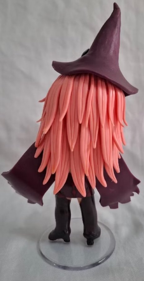 NineTPhantom's tweet photo. My chibi style Nine The Phantom figure 🔥
She's made of clay/cold porcelain, i really loved the work the person made! i put a white background so yall could see the details!
#figure #customfigure #ninethephantom #blazblue #bbcf #ブレイブルー https://t.co/dKtHOVhDMP
