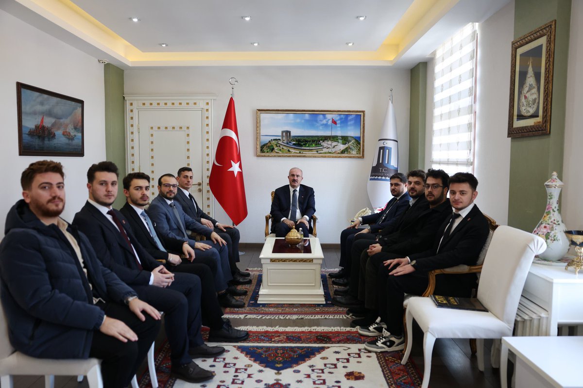 Genel Başkanımız Sayın Tahsin Başarı’nın Çanakkale Valisi Sayın Doç. Dr. Ömer Toraman’a gerçekleştirdiği ziyarete, İl Başkanımız Sayın Harun Yahya Metin de eşlik etti.