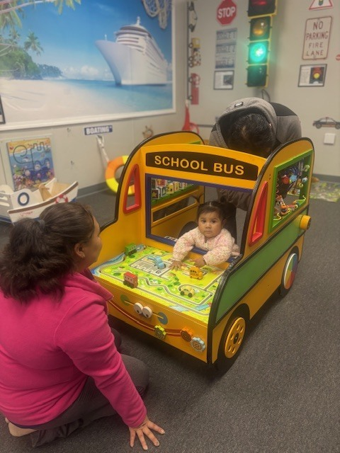 WashingtonD50's tweet photo. Washington's Birth-3 Program visits Millie's Playland 🛝🧸🔍 #BirthToThree #ParentEducators #LearningThroughPlay #TheWashingtonWay https://t.co/L7zJWa9auM