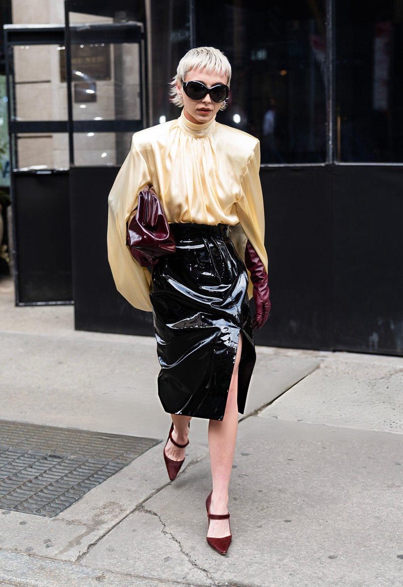 Emma Chamberlain Access tweet media