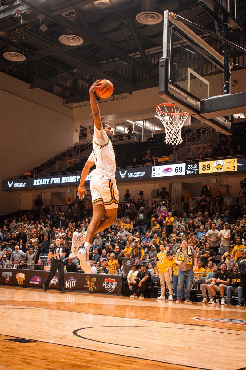 UMBC Men's Basketball tweet media