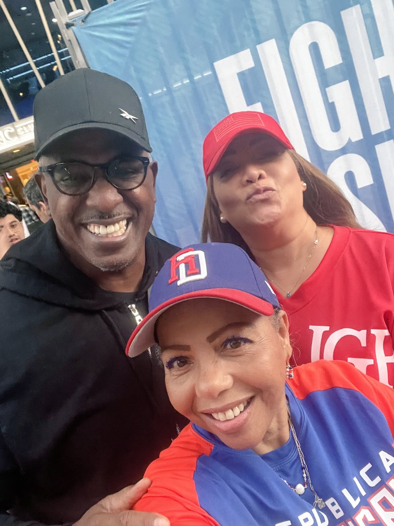 Rose Mary Santana tweet media