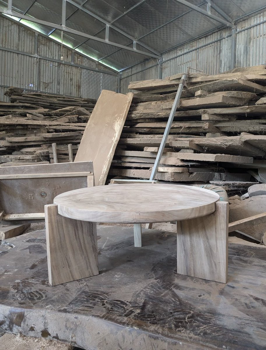 Rich by 30 tweet media