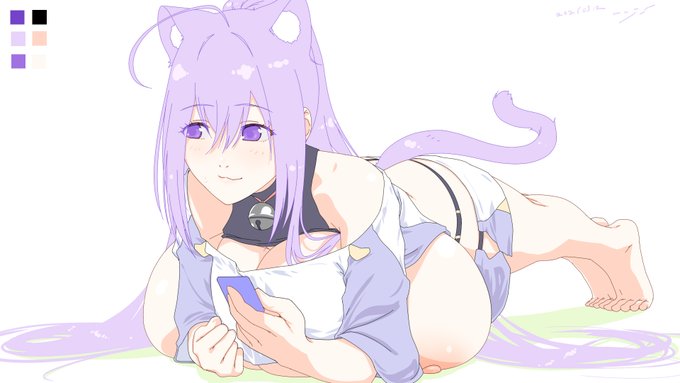 トレーニングは艦長と一緒に。
腹回りと体重に効果が現れやすいのでプランク楽しいです。正面90秒、サイド各60秒。 