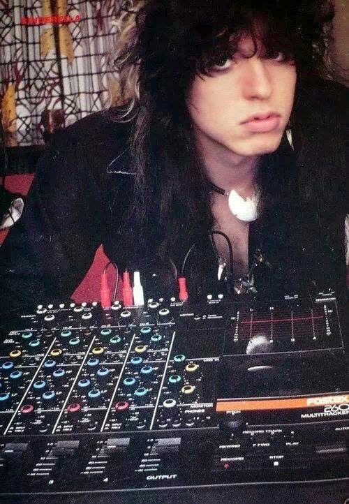 daily tom keifer tweet media