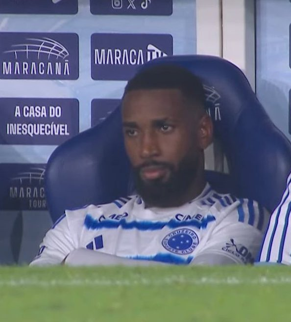 balotaromantico's tweet photo. acordei sem o bom dia dela https://t.co/YTOhsvhuyN