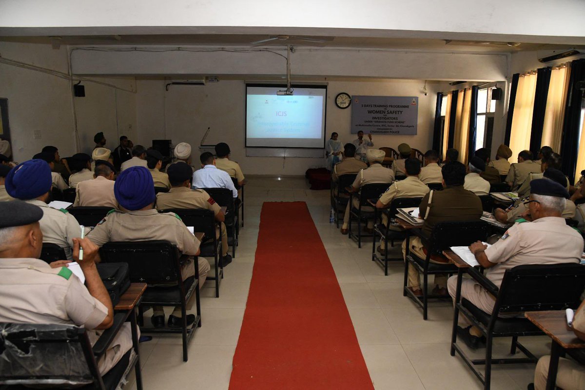 Chandigarh Police #Citizen First tweet media