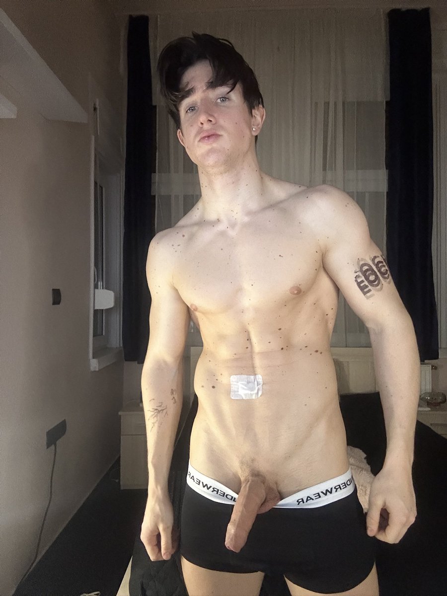 Christian Levine tweet media