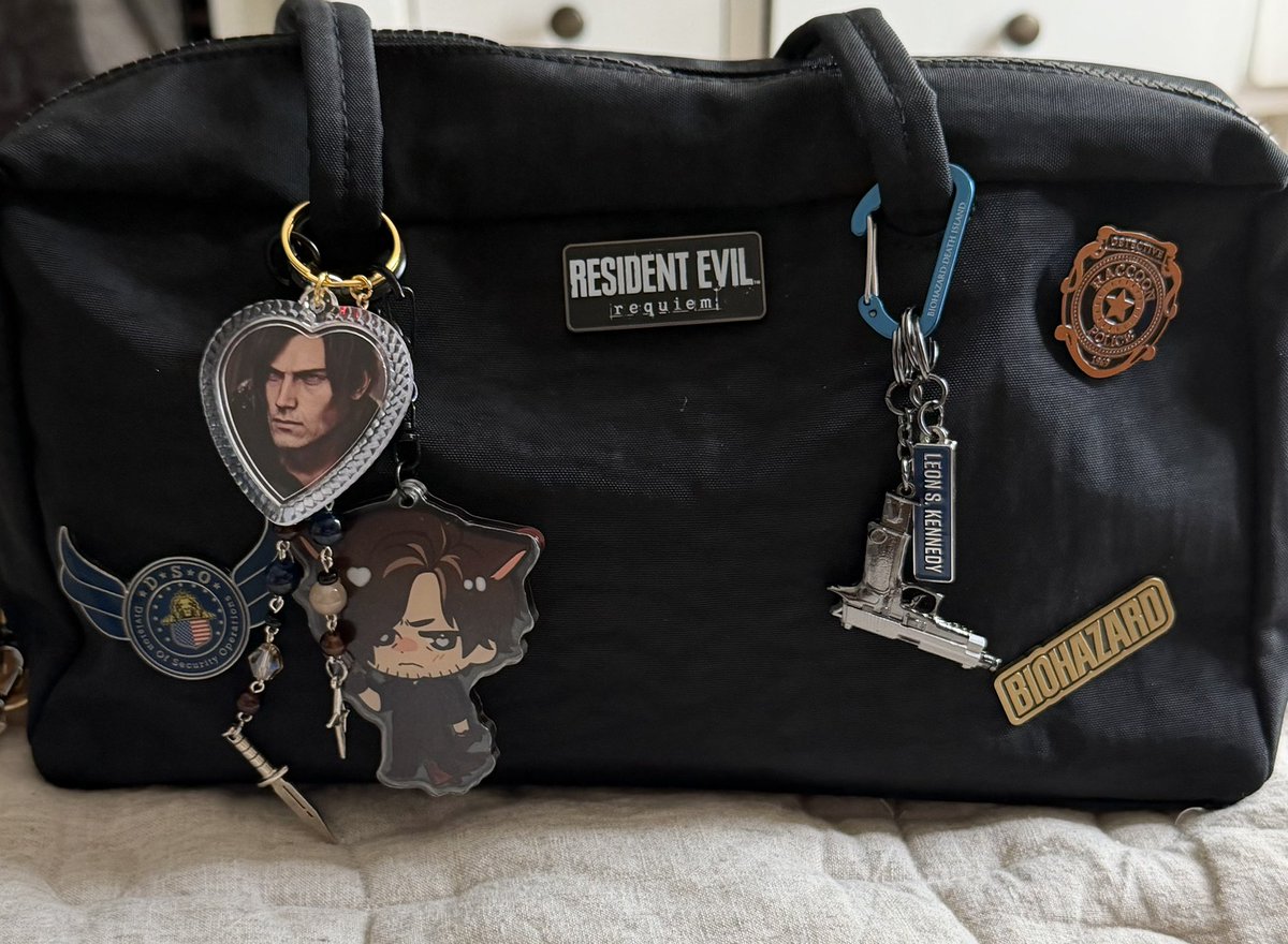 bag update i feel like im missing something else on it but wtv go my leon