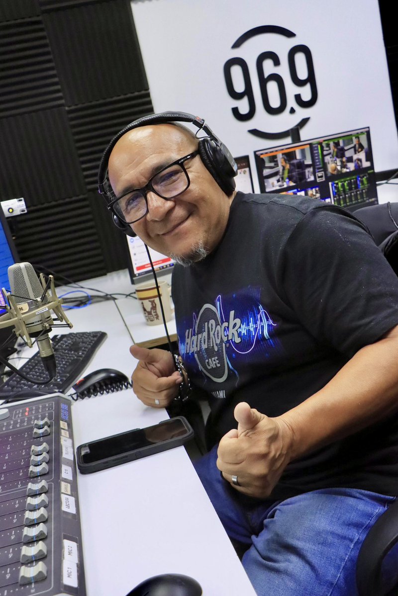 Sigue la transmisión en vivo de nuestra revista matutina #ParaEmpezar.⛅️🎙️

👉🏻bit.ly/Facebook969FM