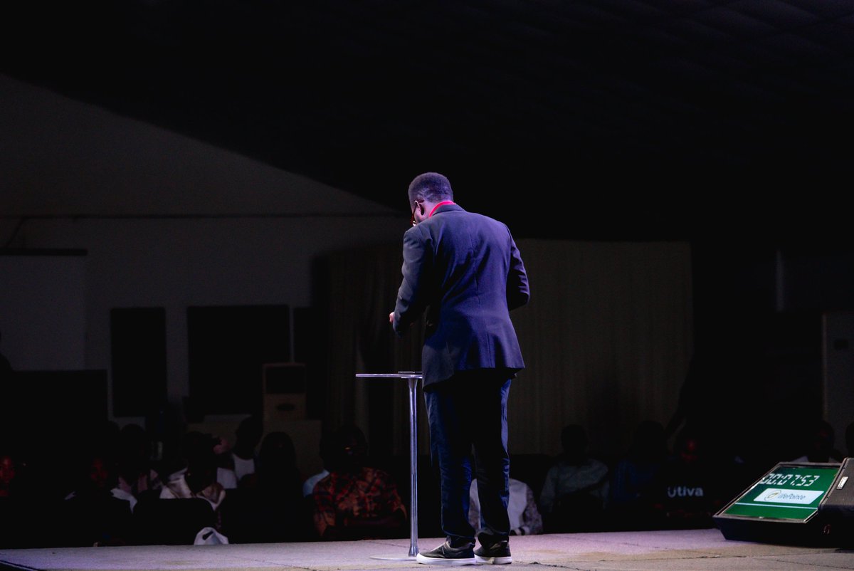 Rest isn't a reward for finishing strong. It's the strategy that gets you there.

@tolusefrancis reminded us during his Keynote Session that rest in your professional and leadership journey cannot be overemphasized.

#TheProductivePause #LeadershipStrategy