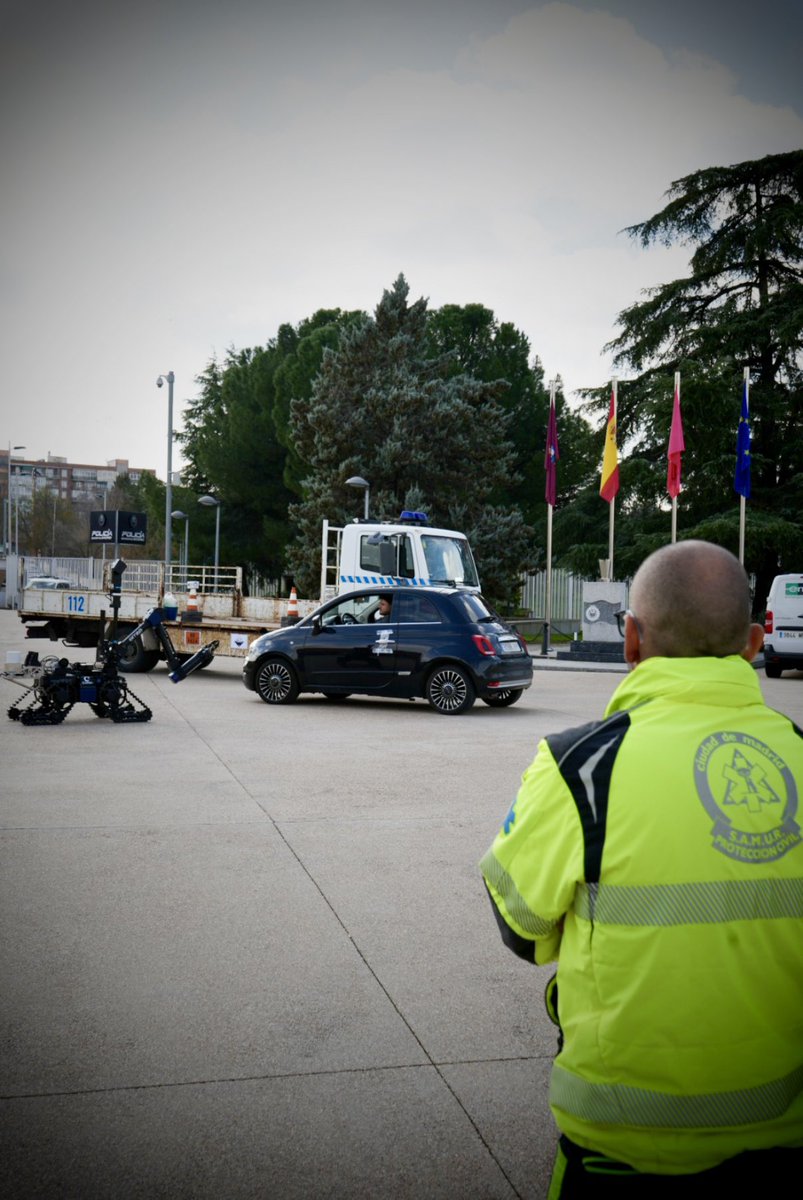 SAMUR-Protección Civil tweet media