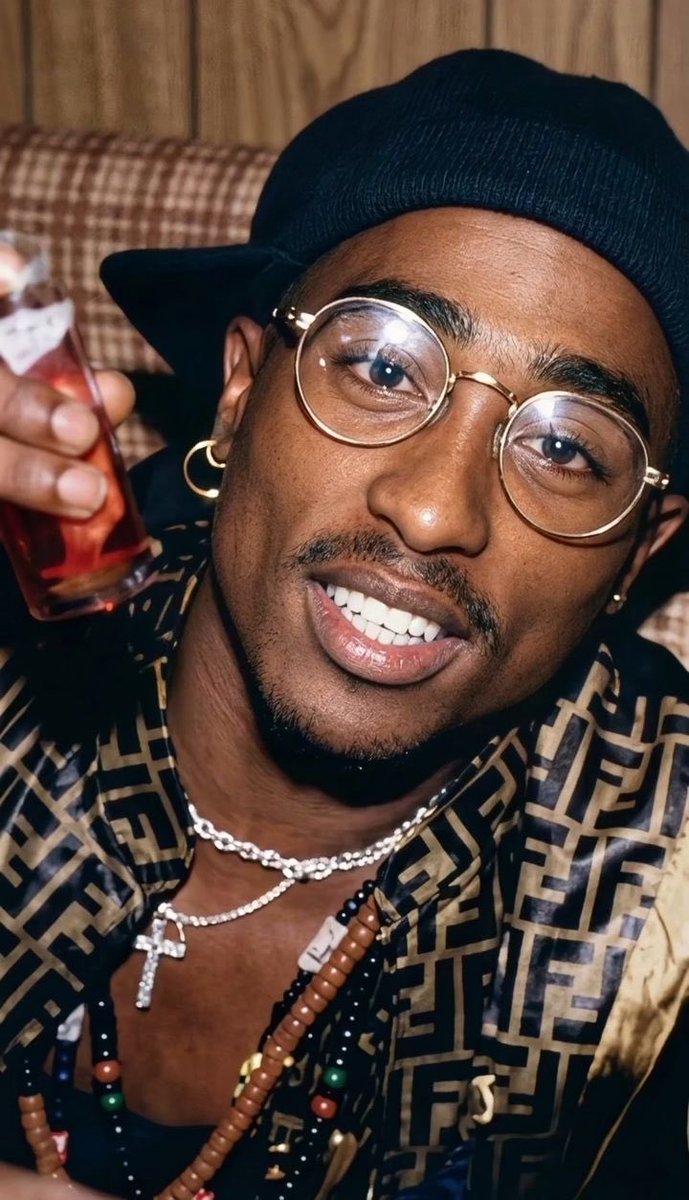 2pacunlimited 𓃮 tweet media