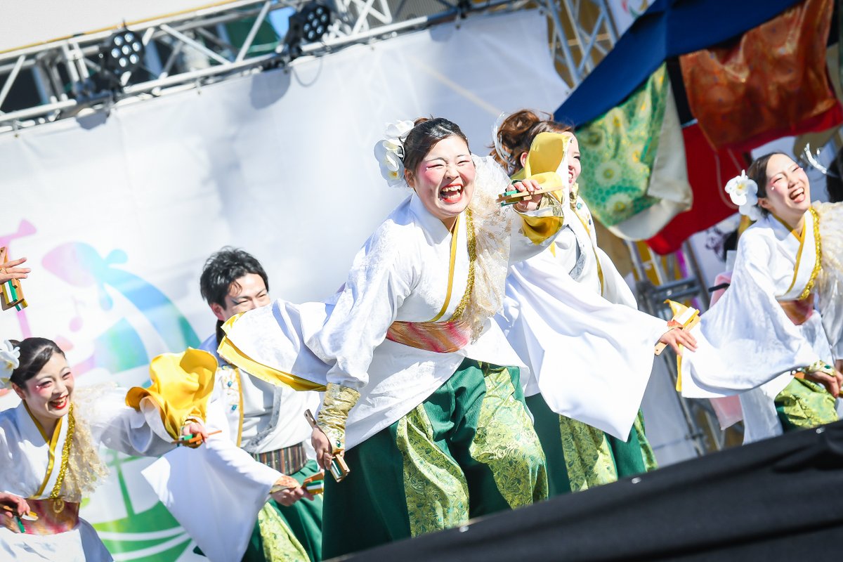 haruyosa23's tweet photo. 第4回虹彩よさこい
葵や一晴
03.08 松菱跡地メイン会場 (1/3)

#虹よさ #葵や一晴 https://t.co/t0nM8v4r4b