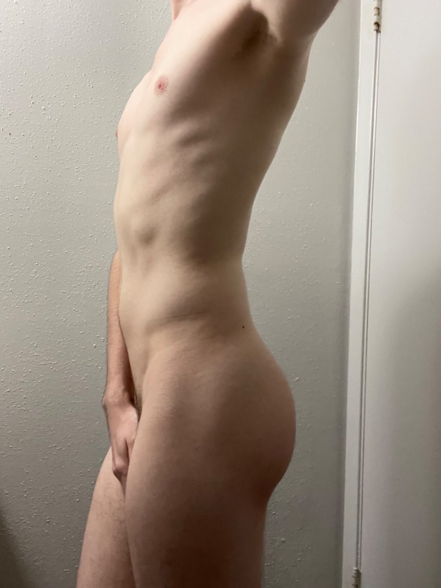 uhohyinky's tweet photo. Yall like me for my personality… right?
 (I’m 6 ft tall btw) https://t.co/v49eXZr3kF