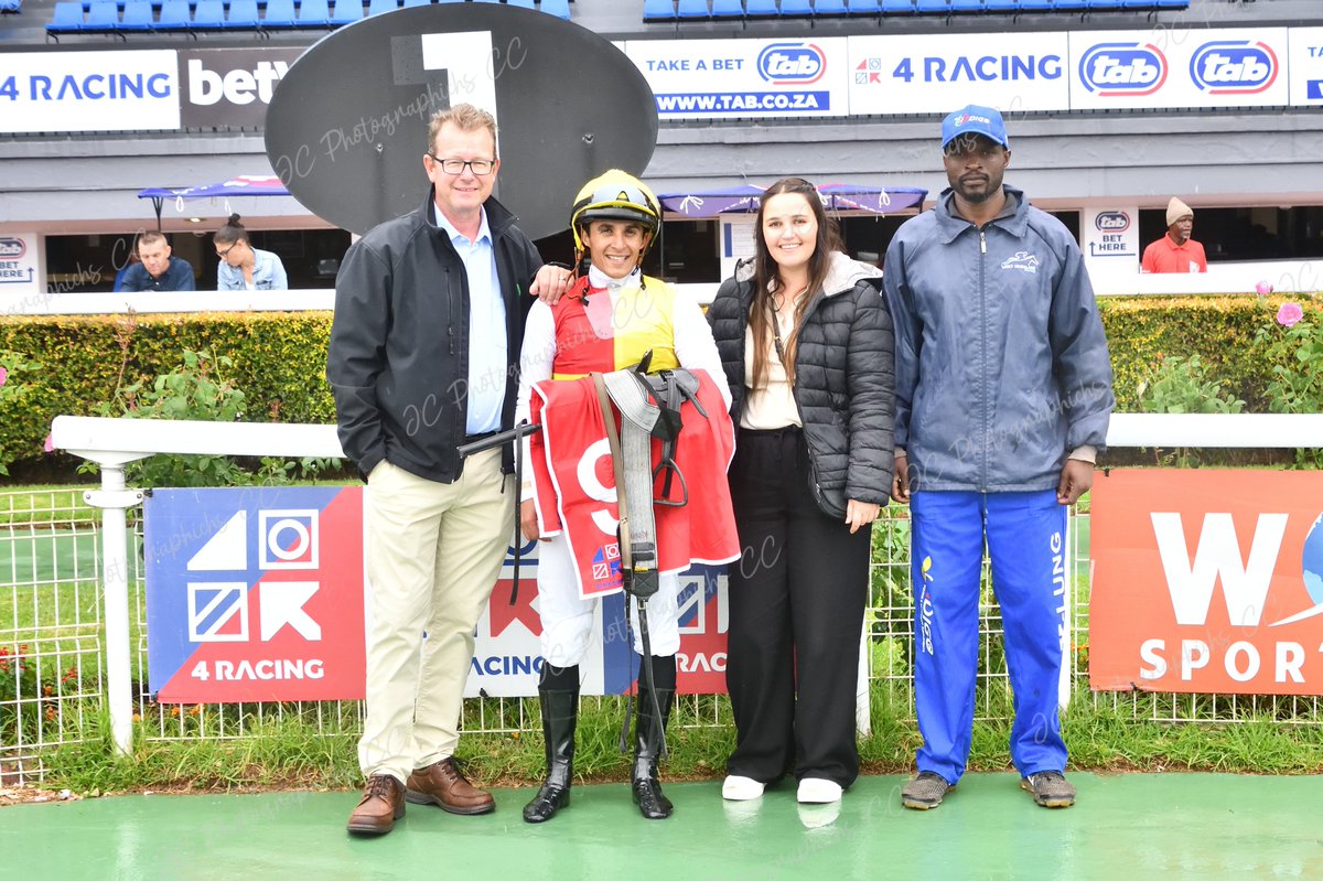 JC Photos 0833908945 tweet media