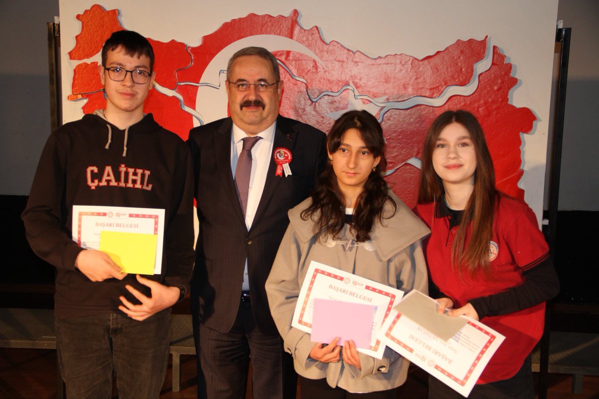 TC_carsambakym's tweet photo. 12 Mart Mehmet Akif Ersoy'u Anma ve İstiklal Marşının Kabulünün 105. Yıl Dönümü Kutlama Programına Katıldık

https://t.co/ATXPpfZBn0 https://t.co/CiaOCCU1iA