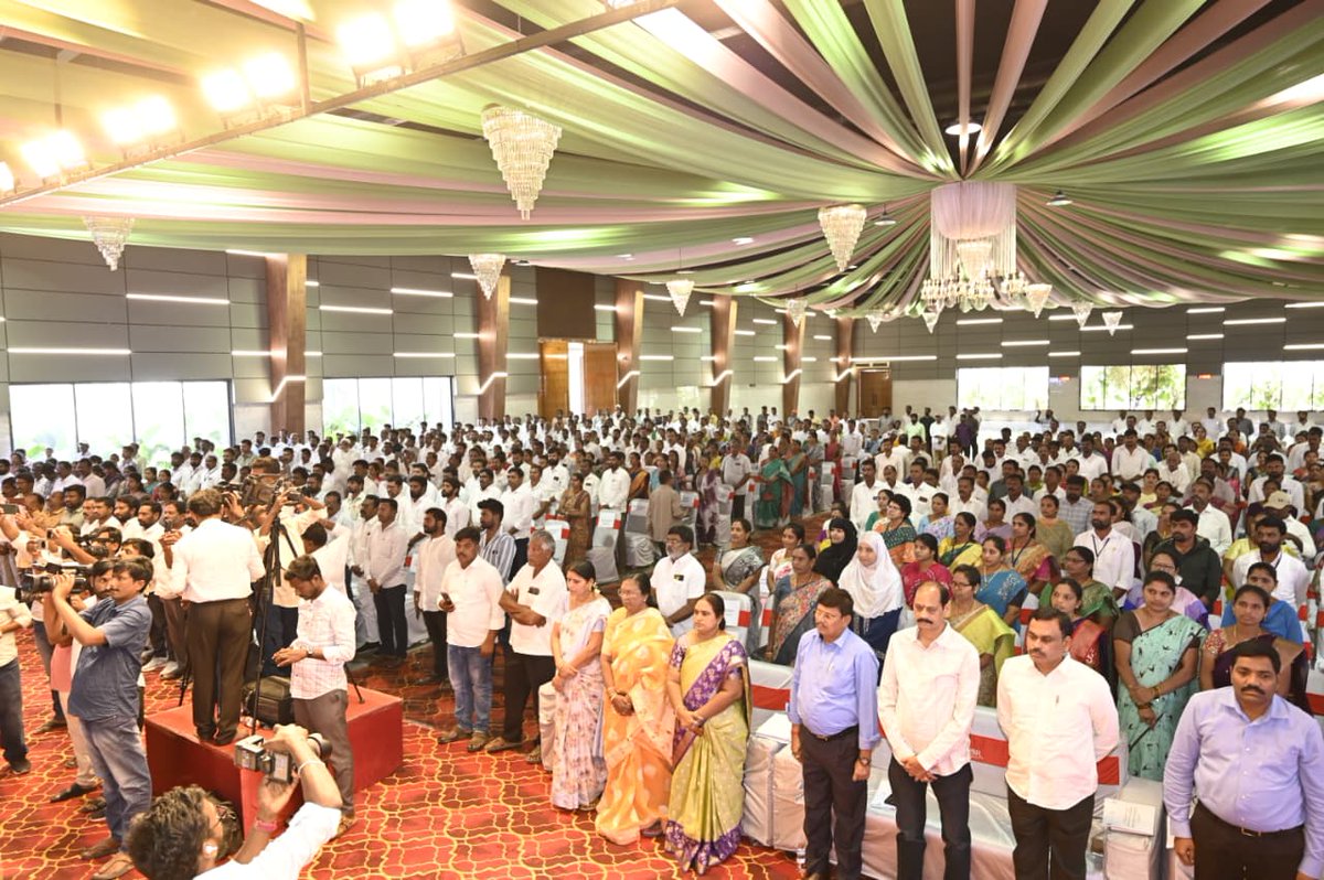 Collector Mahabubabad tweet media