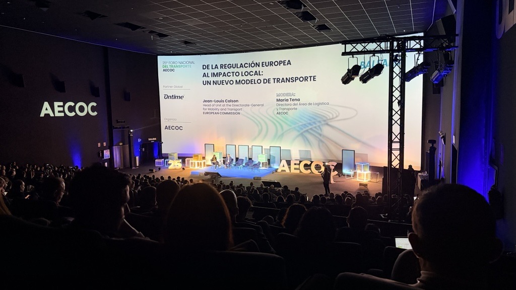 CameraMatics tweet media