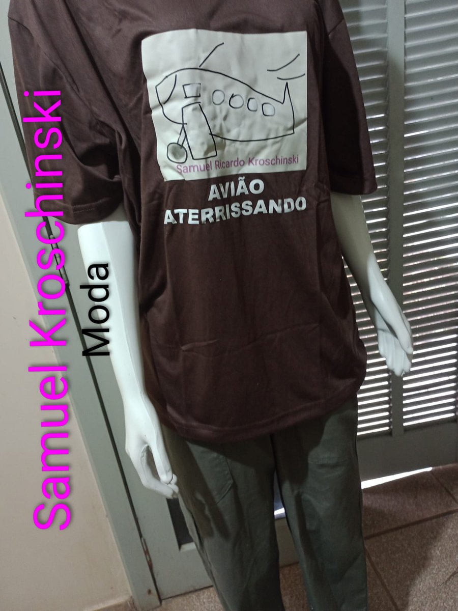 Samuel576943243's tweet image. Minha estampa... #moda #moda2026  #Internet #lanhouse #fama #arte #foto #fotos #mulher #modelo #Curitiba #Parana 

Contém meu direito autoral de utilizar peruca, qualquer cor, este corte de cabelo num rosto liso de manequim...

Samuel Ricardo kroschinski
#estilista