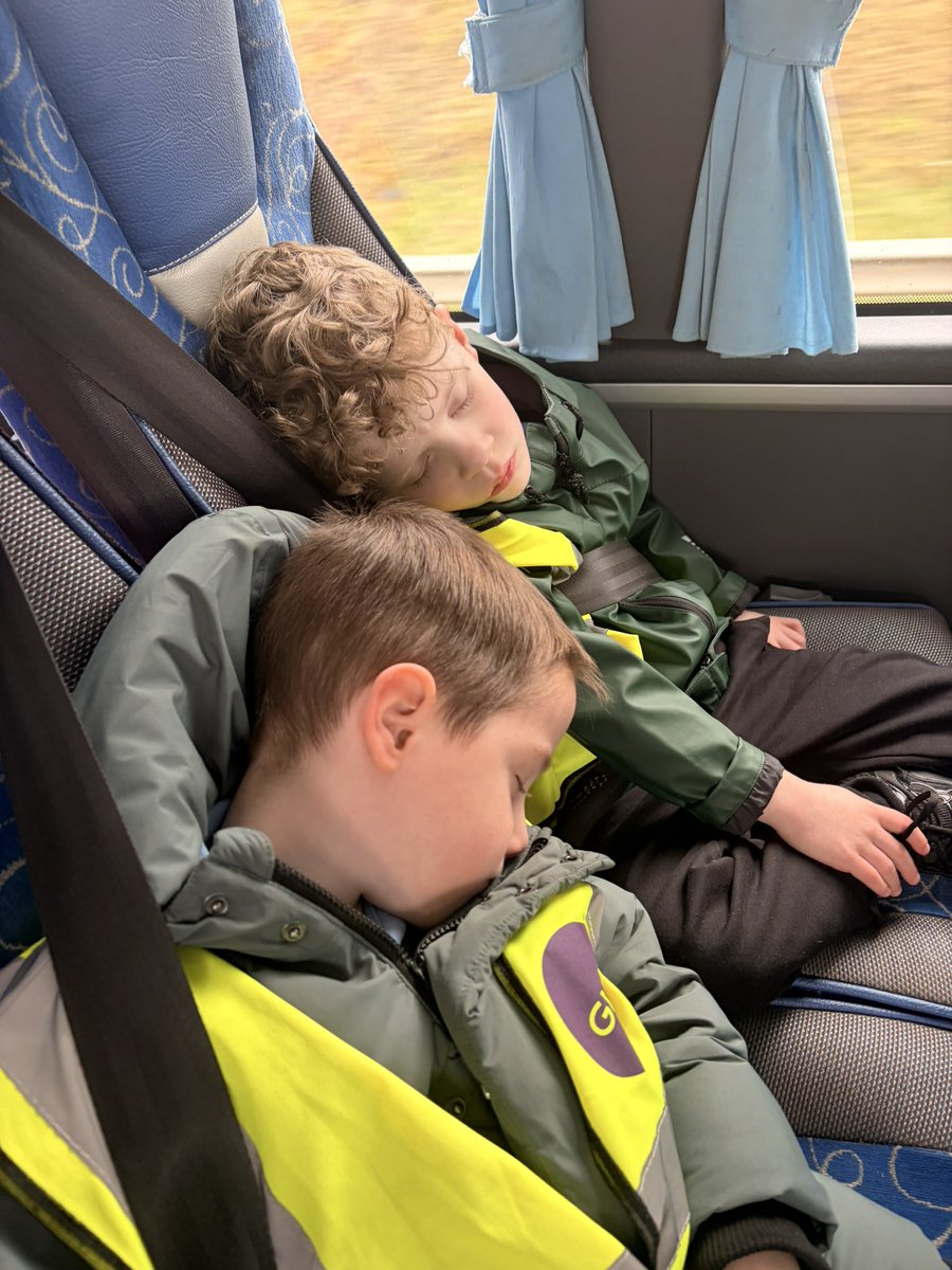 Fun but tiring day at Edinburgh Castle 🏰 😴 <a href="/Chapelgreen_PS/">Chapelgreen PS & NC</a>