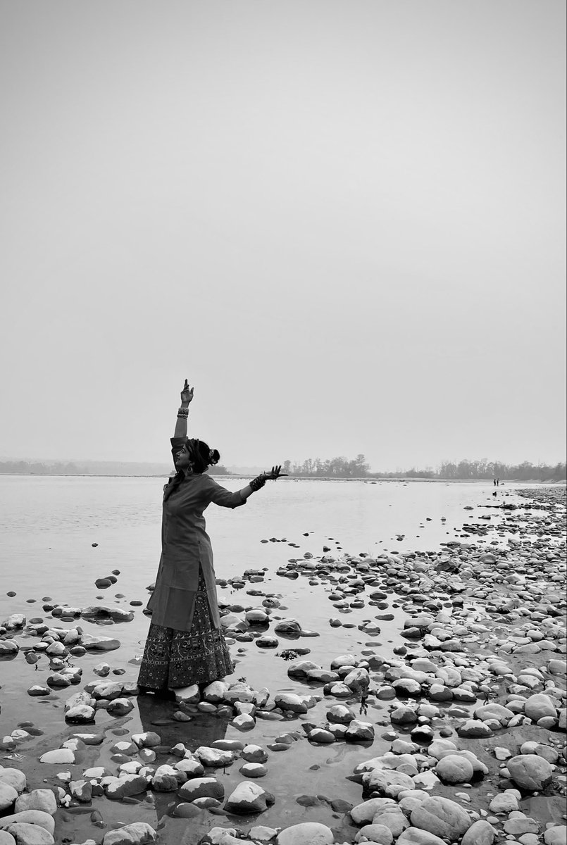 asase_art's tweet image. #vss365
#Precious is this body that is the stepping stone to transcend beyond five senses.
#Haiku 

Photograph by my mother