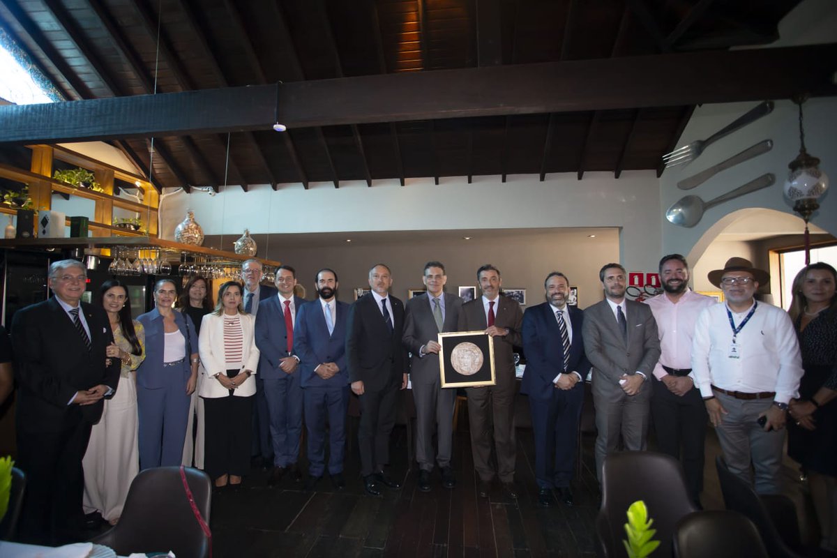 Italy in Brazil tweet media