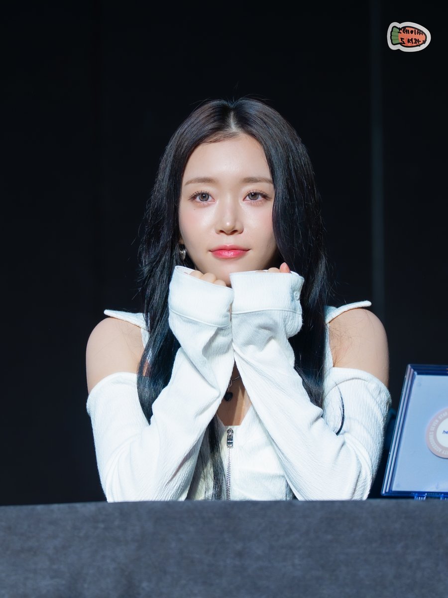 스테이씨 도서관🐰 tweet media