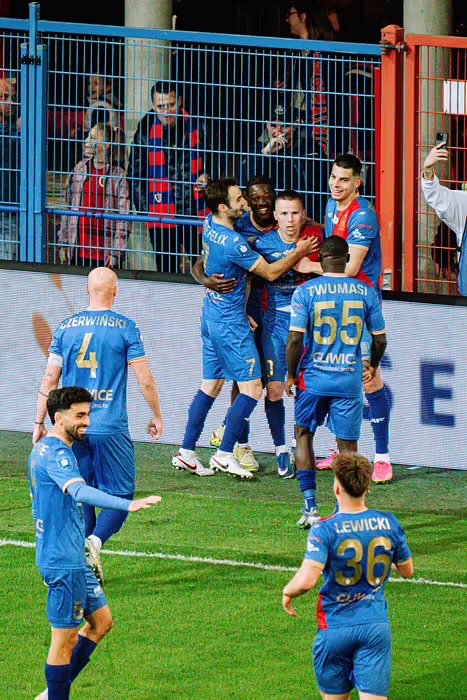 Grzegorz Tomasiewicz tweet media