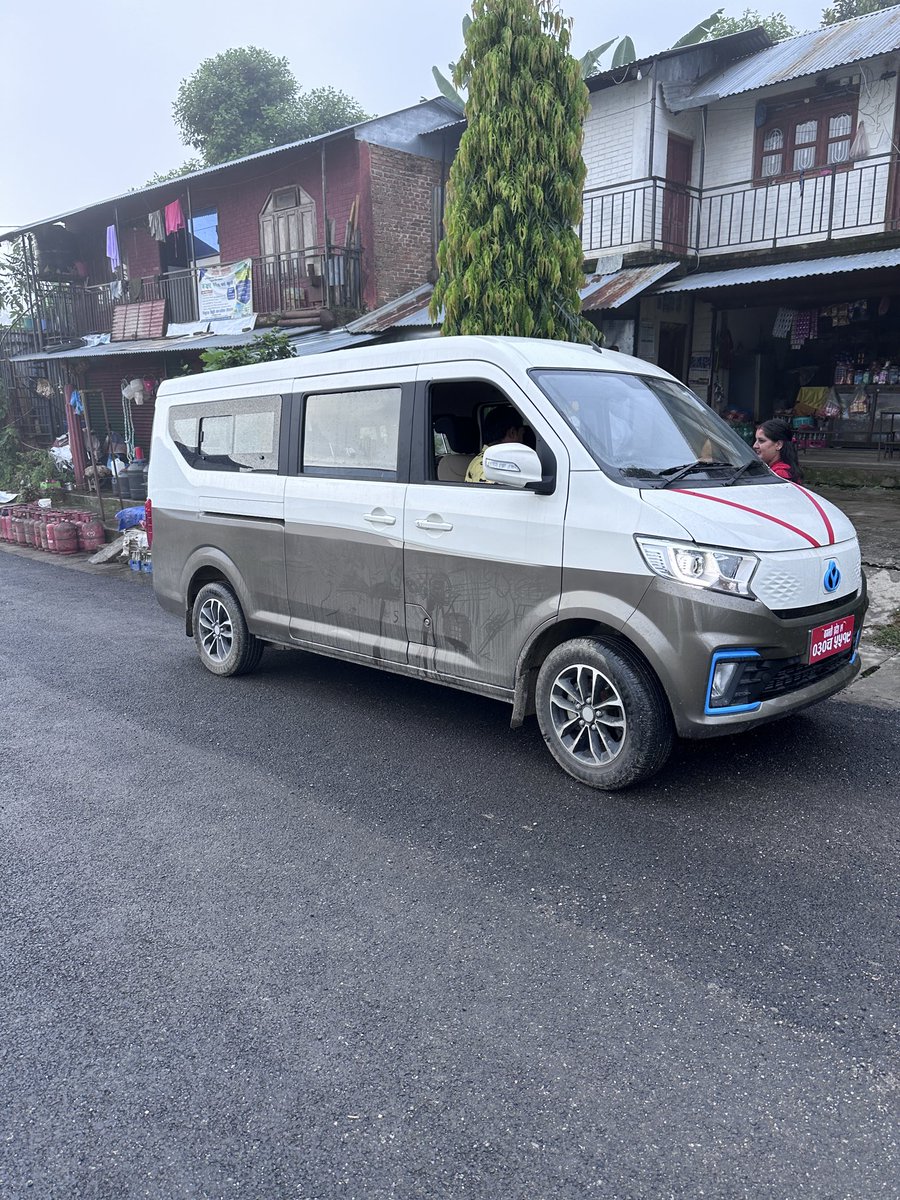 काङ्ग्रेस एमालेको भन्दा बढी सिट भएको गाडी  बिक्रीमा!🤭