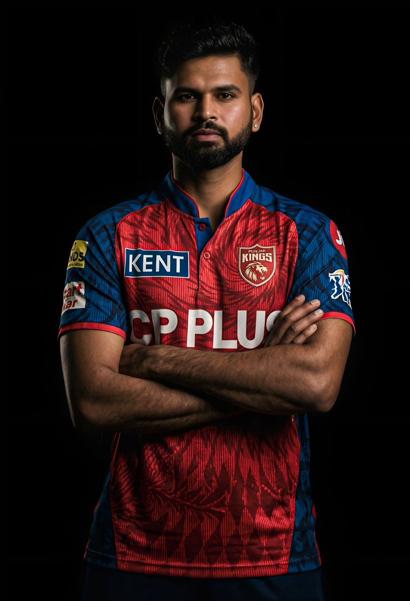 TrendsShreyas's tweet photo. Captain Saab 🥵🥶

#ShreyasIyer | @ShreyasIyer15 https://t.co/xryMgmIY1V