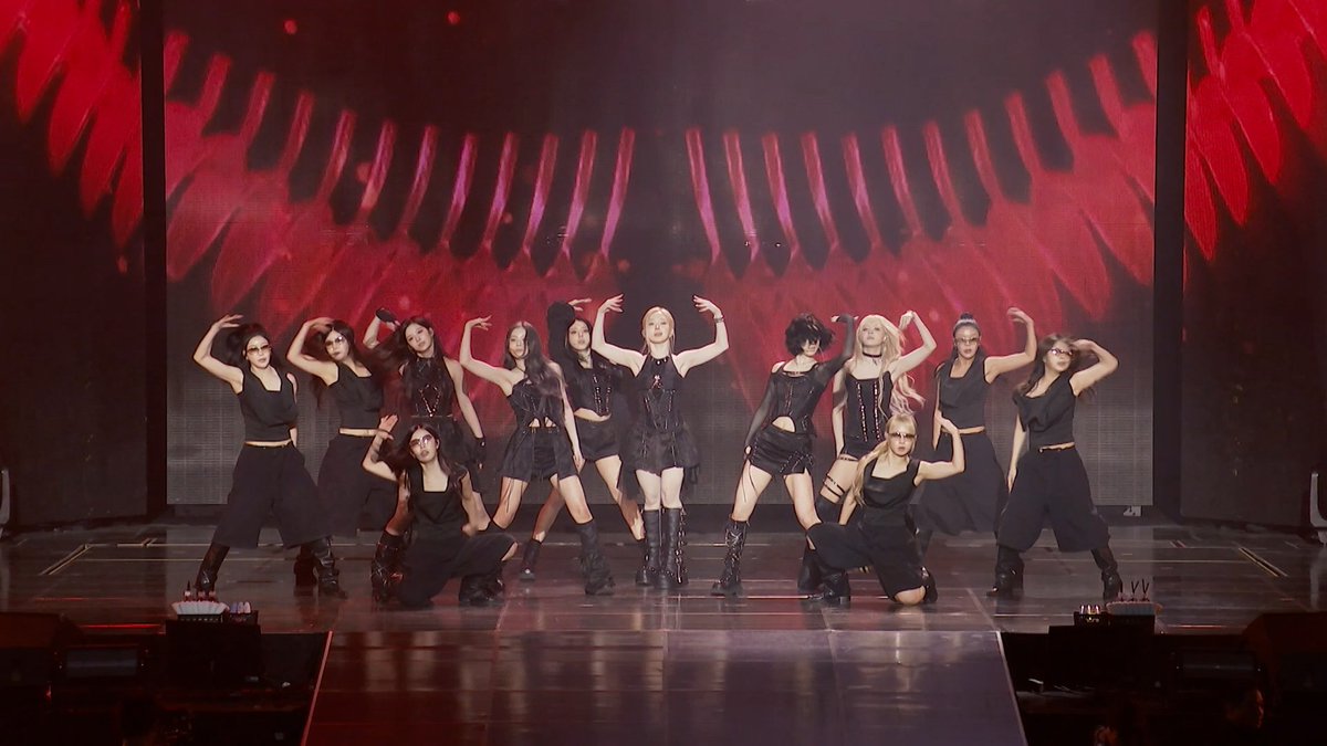 youtu.be/TkU5x0hNSTQ 

Call to Action!
Stay tuned for Episode 1 of NMIXX’s World Tour and catch behind-the-scenes clips, rehearsal footage, and live performance previews. If you’re excited, share your favorite moment and tag your fellow NMIXX fans to spread the energy.